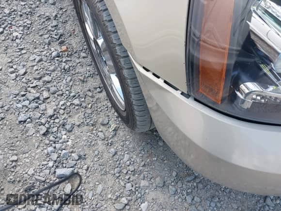 2010 Chevrolet Suburban LTZ с VIN 1GNUCKE05AR173031, выставлен на аукционе IAAI как лот 41729084 с пробегом 254 790 миль миль и . История ставок и продаж доступна на DreamBid. Изображение 19.
