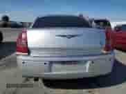 2006 Chrysler 300 C with VIN 2C3KA63H46H389373, listed as a Copart auction lot 71500445 with 126,130 mi miles and Clean title. Bid and sale history available at DreamBid. Image 6.