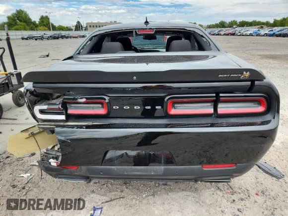 2021 Dodge Challenger R/T Scat Pack with VIN 2C3CDZFJXMH526602, listed as a Copart auction lot 81627715 with 56,052 mi miles and Salvage title. Bid and sale history available at DreamBid. Image 6.