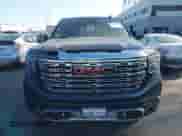 2023 GMC Sierra 1500 Denali z VIN 1GTUUGELXPZ168669, wystawiony jako IAAI lot #43378099 z przebiegiem 67 294 mil mil oraz . Historia ofert i sprzedaży dostępna na DreamBid. Obrazek 13.