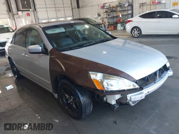 2004 Honda Accord EX with VIN 1HGCM56894A118643, listed as a IAAI auction lot 43444165 with 294,484 mi miles and . Bid and sale history available at DreamBid. Image 1.