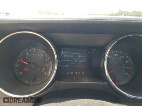 2017 Ford Mustang V6 с VIN 1FATP8EM6H5305672, выставлен на аукционе Copart как лот 58995225 с пробегом 103 426 миль миль и Списание • Salvage title. История ставок и продаж доступна на DreamBid. Изображение 9.