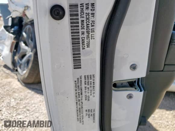 2023 Chrysler 300 Touring z VIN 2C3CCAAG9PH677094, wystawiony jako Copart lot #71421315 z przebiegiem 31 196 mil mil oraz Czysty tytuł • Clean title. Historia ofert i sprzedaży dostępna na DreamBid. Obrazek 13.