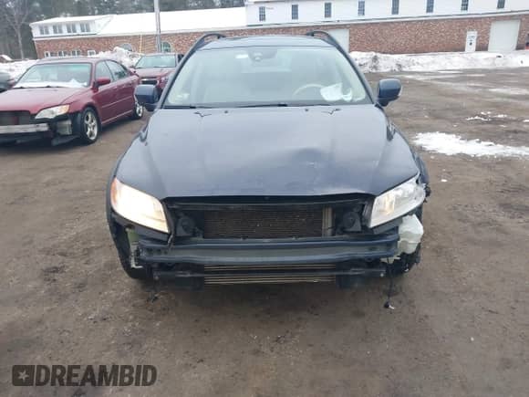 2012 Volvo XC70 T6 z VIN YV4902BZ7C1119089, wystawiony jako IAAI lot #41467728 z przebiegiem 131 649 mil mil oraz . Historia ofert i sprzedaży dostępna na DreamBid. Obrazek 6.