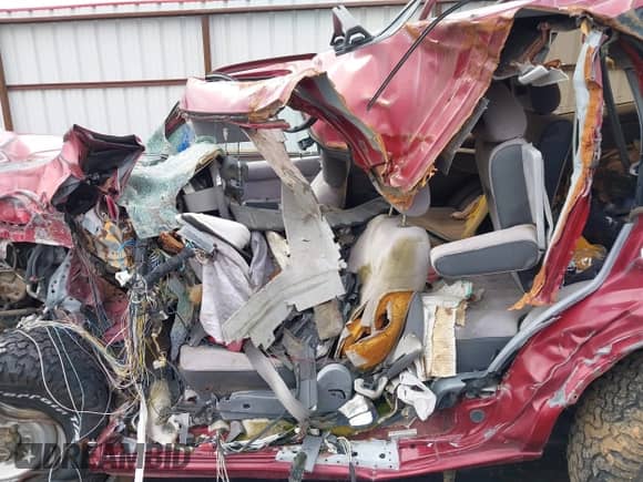 1995 Nissan Pathfinder LE с VIN JN8HD17Y0SW040317, выставлен на аукционе IAAI как лот 41904931 с пробегом Не указан миль и . История ставок и продаж доступна на DreamBid. Изображение 11.