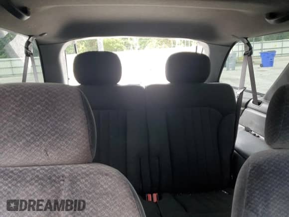 2004 Chevrolet Blazer LS с VIN 1GNCS18X74K157511, выставлен на аукционе Copart как лот 65042754 с пробегом Не указан миль и На запчасти • Non repairable. История ставок и продаж доступна на DreamBid. Изображение 10.