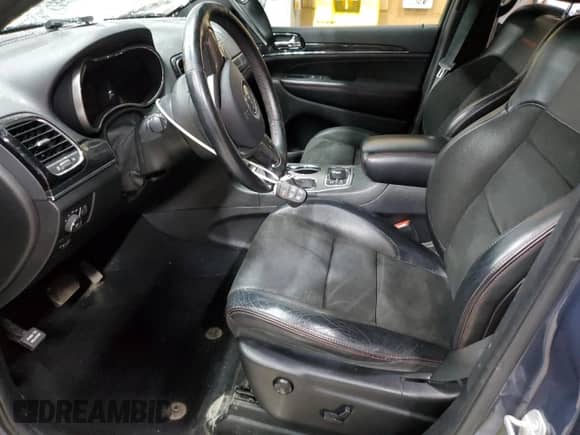 2019 Jeep Grand Cherokee Trailhawk with VIN 1C4RJFLG2KC660509, listed as a Copart auction lot 56199725 with 136,032 mi miles and Clean title. Bid and sale history available at DreamBid. Image 7.