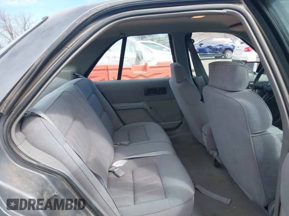 1992 Chevrolet Lumina Euro с VIN 2G1WN54TXN1158623, выставлен на аукционе IAAI как лот 41876311 с пробегом 200 841 миль миль и . История ставок и продаж доступна на DreamBid. Изображение 8.