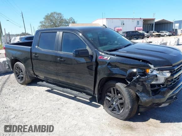 2022 Chevrolet Silverado 1500 RST z VIN 3GCUDEET8NG680920, wystawiony jako IAAI lot #41595611 z przebiegiem 43 457 mil mil oraz . Historia ofert i sprzedaży dostępna na DreamBid. Obrazek 13.