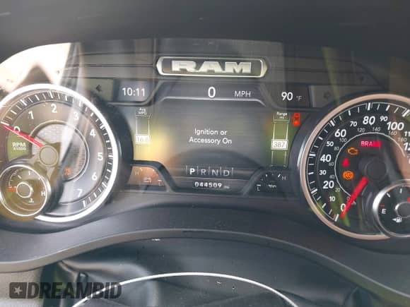 2022 Ram 1500 Big Horn z VIN 1C6RREFT2NN253608, wystawiony jako IAAI lot #42020587 z przebiegiem 44 509 mil mil oraz . Historia ofert i sprzedaży dostępna na DreamBid. Obrazek 7.