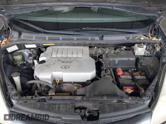 2008 Toyota Sienna LE z VIN 5TDZK23C08S146054, wystawiony jako IAAI lot #43534977 z przebiegiem 125 602 mil mil oraz . Historia ofert i sprzedaży dostępna na DreamBid. Obrazek 10.