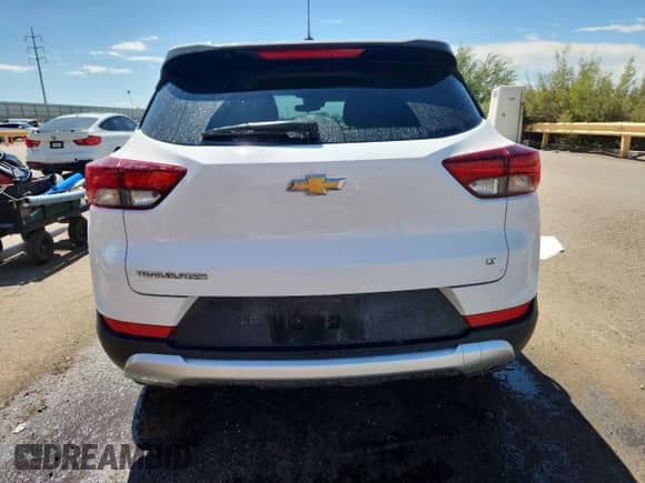 2024 Chevrolet TrailBlazer LT z VIN KL79MPS20RB216528, wystawiony jako Copart lot #72015275 z przebiegiem 53 511 mil mil oraz Czysty tytuł • Clean title. Historia ofert i sprzedaży dostępna na DreamBid. Obrazek 6.
