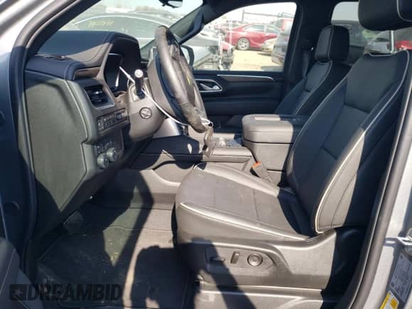 2024 Chevrolet Suburban Premier с VIN 1GNSKFKD4RR245602, выставлен на аукционе Copart как лот 74384904 с пробегом 3 829 миль миль и Списание • Salvage title. История ставок и продаж доступна на DreamBid. Изображение 7.