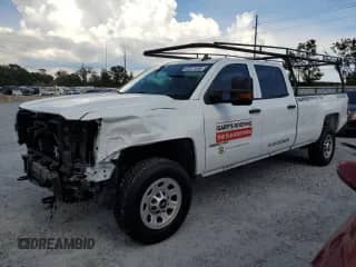 2015 Chevrolet Silverado 2500HD Work Truck с VIN 1GC1CUEG1FF636411, выставлен на аукционе Copart как лот 63371555 с пробегом 68 441 миль миль и Списание • Salvage title. История ставок и продаж доступна на DreamBid. Изображение 1.