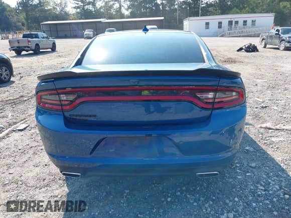 2023 Dodge Charger SXT z VIN 2C3CDXBG2PH598476, wystawiony jako IAAI lot #43249548 z przebiegiem 54 681 mil mil oraz . Historia ofert i sprzedaży dostępna na DreamBid. Obrazek 16.