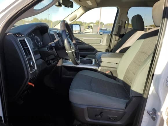 2016 Ram 1500 Lone Star с VIN 1C6RR7LMXGS303815, выставлен на аукционе Copart как лот 82353945 с пробегом 126 479 миль миль и Чистый • Clean title. История ставок и продаж доступна на DreamBid. Изображение 7.