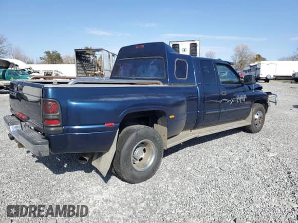 2001 Dodge 3500 с VIN 1B7MC33711J607877, выставлен на аукционе Copart как лот 48243855 с пробегом Не указан миль и Списание • Salvage title. История ставок и продаж доступна на DreamBid. Изображение 3.