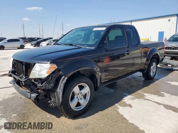 2015 Nissan Frontier S z VIN 1N6BD0CT4FN703662, wystawiony jako Copart lot #86281105 z przebiegiem 204 721 mil mil oraz Szkoda całkowita • Salvage title. Historia ofert i sprzedaży dostępna na DreamBid. Obrazek 1.