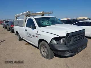 2015 Ram 1500 z VIN 3C6JR6DM3FG549391, wystawiony jako IAAI lot #40568365 z przebiegiem 194 031 mil mil oraz . Historia ofert i sprzedaży dostępna na DreamBid. Obrazek 1.