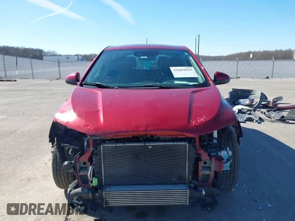 2018 Chevrolet Sonic Premier z VIN 1G1JF6SB0J4116337, wystawiony jako IAAI lot #41684925 z przebiegiem 48 508 mil mil oraz . Historia ofert i sprzedaży dostępna na DreamBid. Obrazek 13.