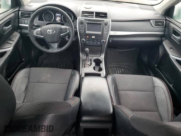 2017 Toyota Camry XLE z VIN 4T1BF1FK3HU735769, wystawiony jako Copart lot #90798805 z przebiegiem 285 265 mil mil oraz Czysty tytuł • Clean title. Historia ofert i sprzedaży dostępna na DreamBid. Obrazek 8.