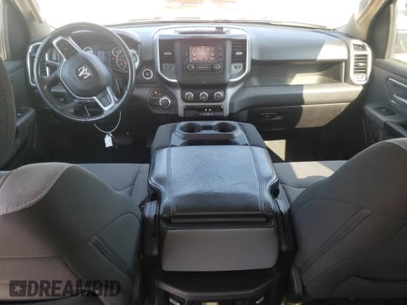 2020 Ram 1500 Big Horn с VIN 1C6RREFT5LN158182, выставлен на аукционе Copart как лот 71885305 с пробегом 102 778 миль миль и На запчасти • Non repairable. История ставок и продаж доступна на DreamBid. Изображение 8.