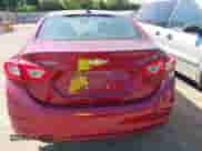 2019 Chevrolet Cruze LT с VIN 1G1BE5SM9K7134886, выставлен на аукционе IAAI как лот 43165622 с пробегом 107 649 миль миль и . История ставок и продаж доступна на DreamBid. Изображение 17.