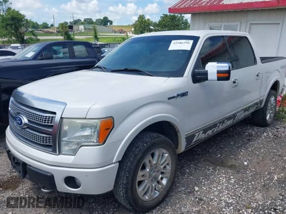 2011 Ford F-150 XL with VIN 1FTFW1EF5BFA72775, listed as a IAAI auction lot 42586396 with 298,466 mi miles and . Bid and sale history available at DreamBid. Image 12.