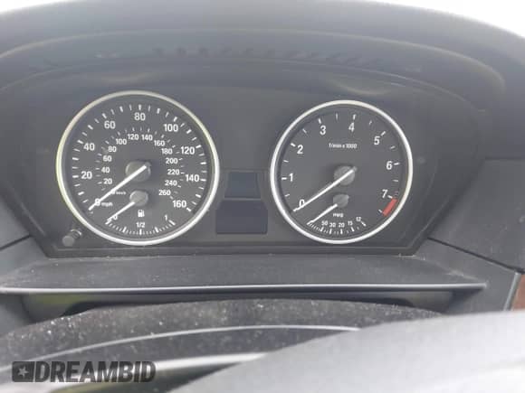 2010 BMW 5 Series 535i с VIN WBANW1C59AC167472, выставлен на аукционе IAAI как лот 42644186 с пробегом Не указан миль и . История ставок и продаж доступна на DreamBid. Изображение 7.