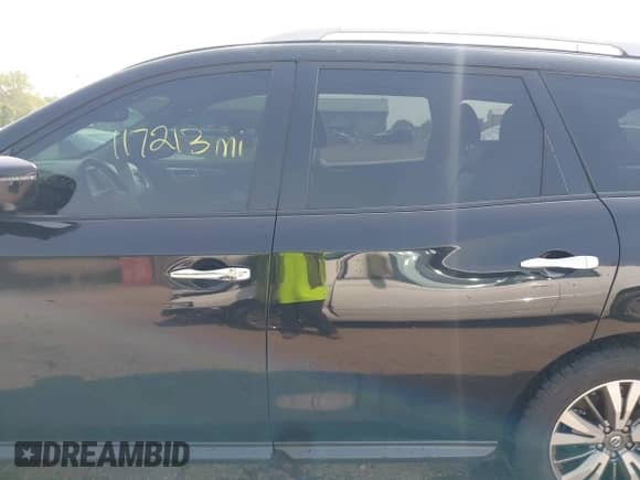 2019 Nissan Pathfinder SV with VIN 5N1DR2MM3KC598534, listed as a IAAI auction lot 42403130 with 117,213 mi miles and . Bid and sale history available at DreamBid. Image 15.