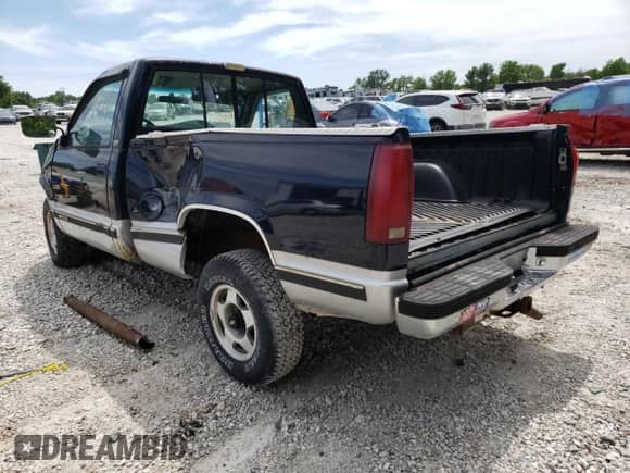 1989 Chevrolet Silverado 1500 с VIN 1GCDC14K1KZ260383, выставлен на аукционе Copart как лот 47371882 с пробегом 208 470 миль миль и На запчасти • Non repairable. История ставок и продаж доступна на DreamBid. Изображение 3.