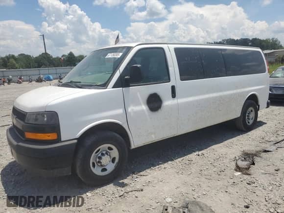 2020 Chevrolet Express Passenger LS с VIN 1GAZGNFP8L1269987, выставлен на аукционе Copart как лот 67139205 с пробегом 277 535 миль миль и Чистый • Clean title. История ставок и продаж доступна на DreamBid. Изображение 1.