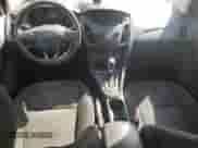 2015 Ford Focus SE с VIN 1FADP3K25FL370600, выставлен на аукционе Copart как лот 85088435 с пробегом 187 660 миль миль и Списание • Salvage title. История ставок и продаж доступна на DreamBid. Изображение 8.