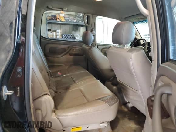 2006 Toyota Tundra Limited z VIN 5TBET38196S522104, wystawiony jako Copart lot #81801495 z przebiegiem 280 256 mil mil oraz Szkoda całkowita • Salvage title. Historia ofert i sprzedaży dostępna na DreamBid. Obrazek 10.