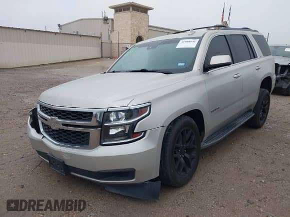 2016 Chevrolet Tahoe LS с VIN 1GNSCAKC0GR364686, выставлен на аукционе IAAI как лот 41908941 с пробегом 146 556 миль миль и . История ставок и продаж доступна на DreamBid. Изображение 2.