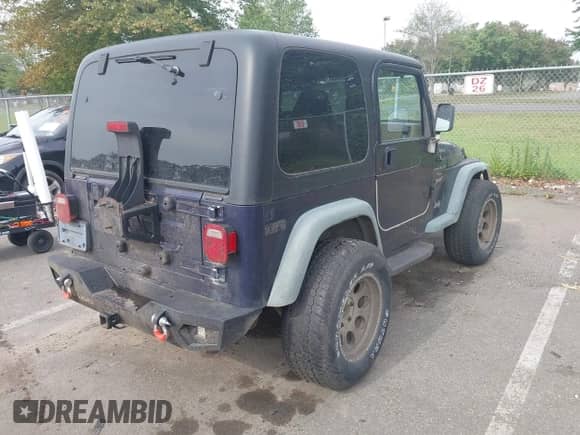 1999 Jeep Wrangler Sport с VIN 1J4FY19S5XP405523, выставлен на аукционе IAAI как лот 43301566 с пробегом 221 474 миль миль и . История ставок и продаж доступна на DreamBid. Изображение 4.