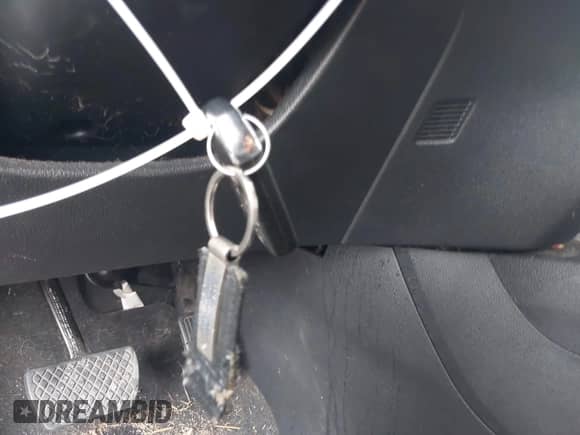 2017 Honda Pilot EX-L with VIN 5FNYF5H61HB018057, listed as a IAAI auction lot 42422940 with 117,111 mi miles and . Bid and sale history available at DreamBid. Image 11.