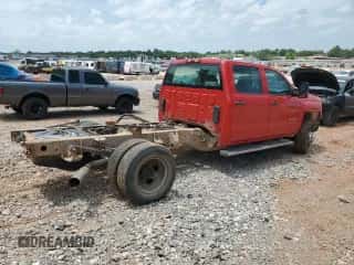 2015 Chevrolet Silverado 3500 с VIN 1GB4KYC84FF614068, выставлен на аукционе Copart как лот 57627825 с пробегом 133 454 миль миль и Списание • Salvage title. История ставок и продаж доступна на DreamBid. Изображение 3.