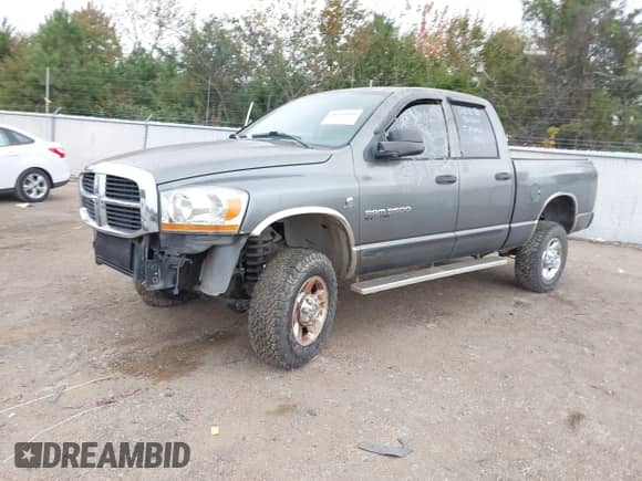 2006 Dodge 3500 Laramie z VIN 3D7LX38C06G143095, wystawiony jako IAAI lot #40889368 z przebiegiem Nie podano mil oraz . Historia ofert i sprzedaży dostępna na DreamBid. Obrazek 2.