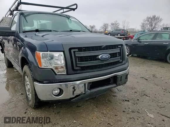 2013 Ford F-150 XL z VIN 1FTNF1CT4DKF08708, wystawiony jako Copart lot #47775185 z przebiegiem 145 265 mil mil oraz Szkoda całkowita • Salvage title. Historia ofert i sprzedaży dostępna na DreamBid. Obrazek 10.