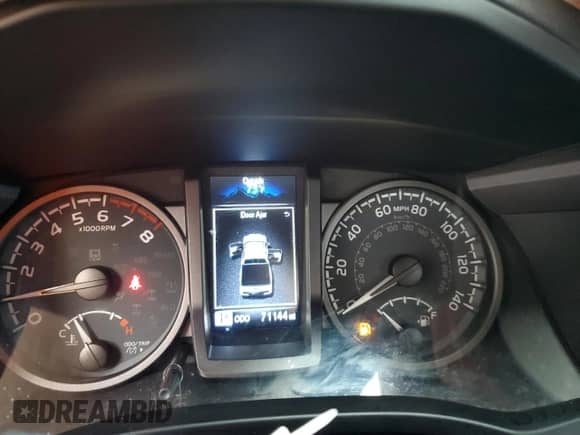 2021 Toyota Tacoma SR with VIN 3TMCZ5AN6MM426322, listed as a Copart auction lot 67056905 with 71,144 mi miles and Clean title. Bid and sale history available at DreamBid. Image 9.