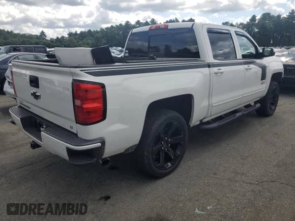2017 Chevrolet Silverado 1500 LT z VIN 3GCUKREC2HG289800, wystawiony jako Copart lot #69928485 z przebiegiem 123 948 mil mil oraz Szkoda całkowita • Salvage title. Historia ofert i sprzedaży dostępna na DreamBid. Obrazek 3.
