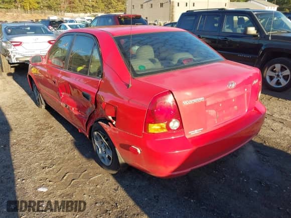 2005 Hyundai Accent GLS с VIN KMHCG45CX5U608980, выставлен на аукционе IAAI как лот 43440401 с пробегом 137 550 миль миль и . История ставок и продаж доступна на DreamBid. Изображение 3.