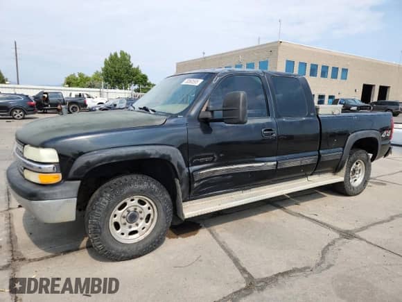 1999 Chevrolet Silverado 2500 LT с VIN 1GCGK29U1XE154966, выставлен на аукционе Copart как лот 70060595 с пробегом 319 644 миль миль и Списание • Salvage title. История ставок и продаж доступна на DreamBid. Изображение 1.