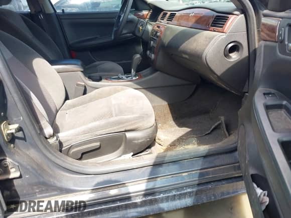 2009 Chevrolet Impala LT with VIN 2G1WT57K291160011, listed as a IAAI auction lot 42540007 with 158,983 mi miles and . Bid and sale history available at DreamBid. Image 5.