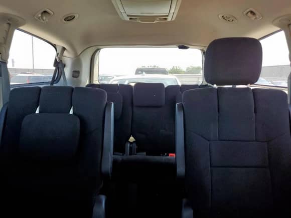 2012 Dodge Grand Caravan Crew with VIN 2C4RDGDG2CR104253, listed as a Copart auction lot 71555665 with 187,420 mi miles and Clean title. Bid and sale history available at DreamBid. Image 10.