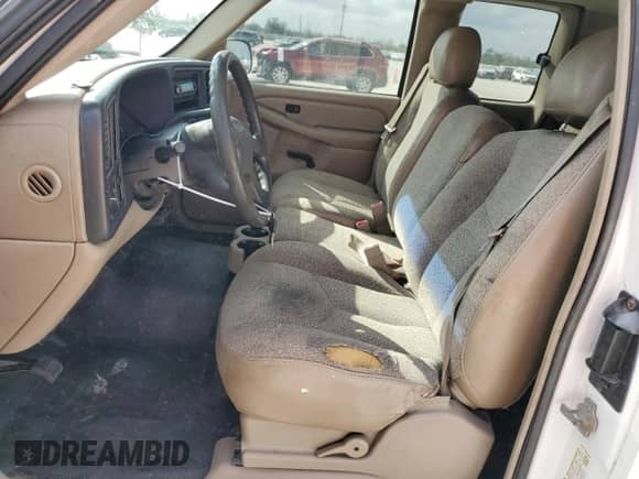 2006 Chevrolet Silverado 1500 LS with VIN 1GCEC19X46Z194393, listed as a Copart auction lot 45478015 with 330,693 mi miles and Salvage title. Bid and sale history available at DreamBid. Image 7.