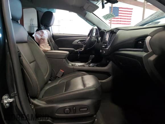 2019 Chevrolet Traverse LT z VIN 1GNEVHKW4KJ301334, wystawiony jako Copart lot #81558455 z przebiegiem 38 933 mil mil oraz Szkoda całkowita • Salvage title. Historia ofert i sprzedaży dostępna na DreamBid. Obrazek 7.