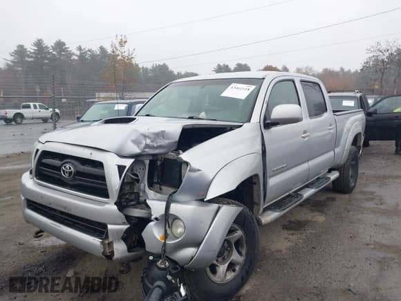 2005 Toyota Tacoma с VIN 5TEMU52N75Z075927, выставлен на аукционе IAAI как лот 43461118 с пробегом 212 806 миль миль и . История ставок и продаж доступна на DreamBid. Изображение 2.