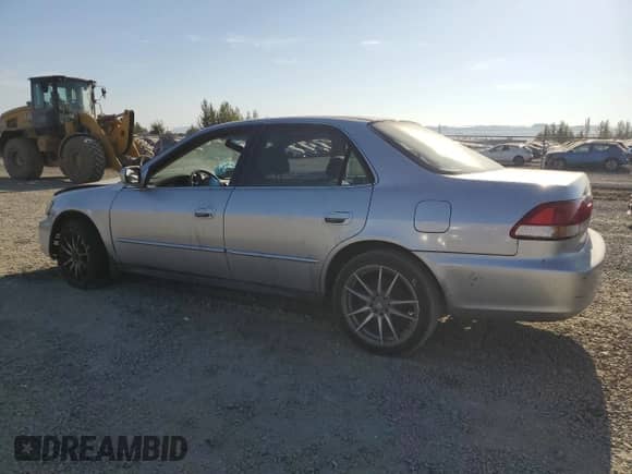 2002 Honda Accord LX с VIN JHMCG56472C020360, выставлен на аукционе Copart как лот 66351575 с пробегом 174 971 миль миль и Списание • Salvage title. История ставок и продаж доступна на DreamBid. Изображение 2.